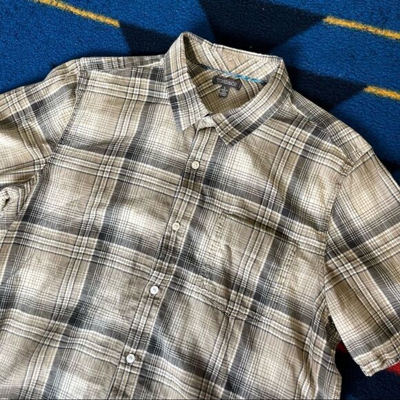 Toad & Co Organic Cotton Coolant Button Up (L) - Picture 2 of 7